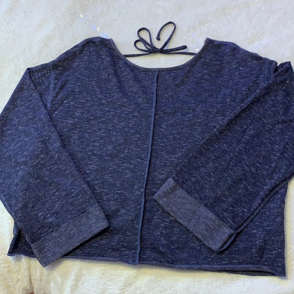 navy top